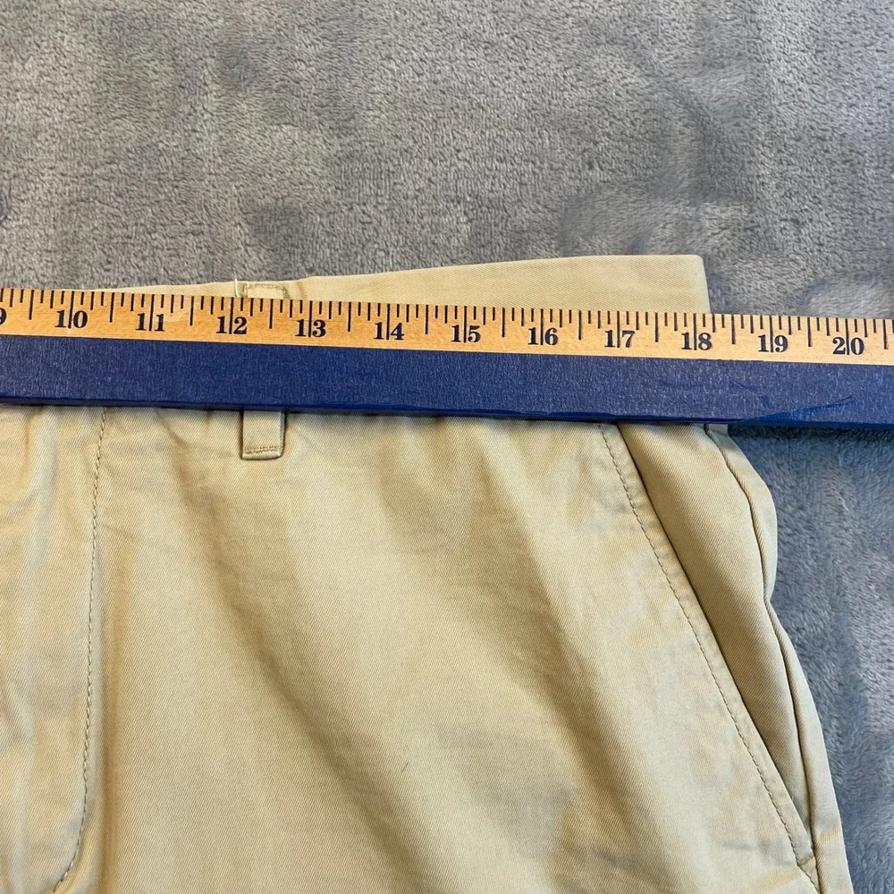 Tommy Hilfiger Mens Classic Fit Chino Shorts Tan Khaki Cotton Size 36 10 Inseam
